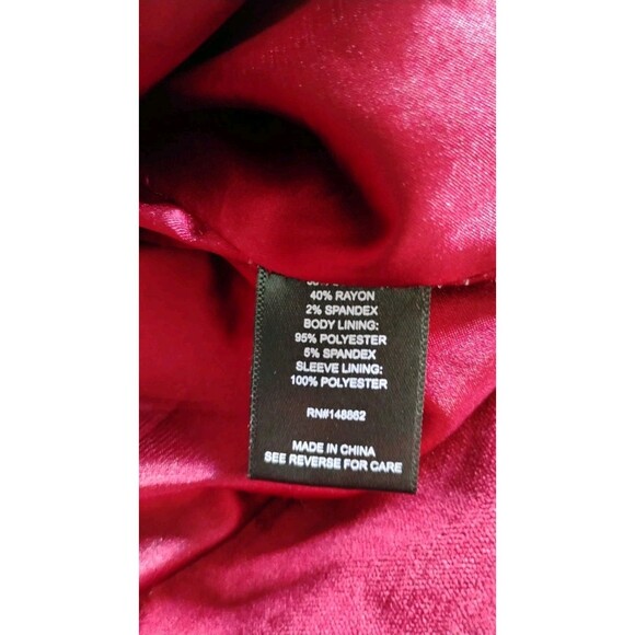 Torrid Jacket Womens Size 2X Red Velvet Lace Up Gothic Rockabilly Moto VGC - Picture 9 of 9